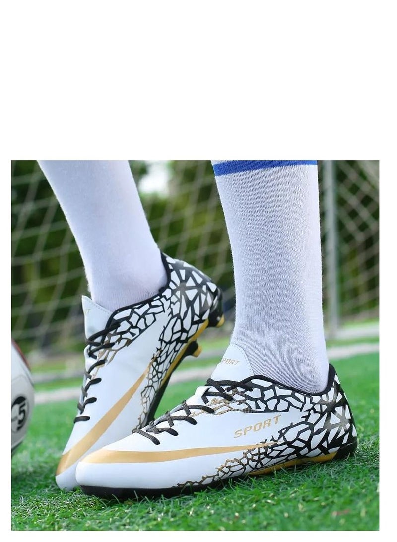 الأزرق جي دبليو حذاء رياضي لتدريب كرة القدم في الهواء الطلق مع مانع للانزلاق أبيض/ أسود - Image 4