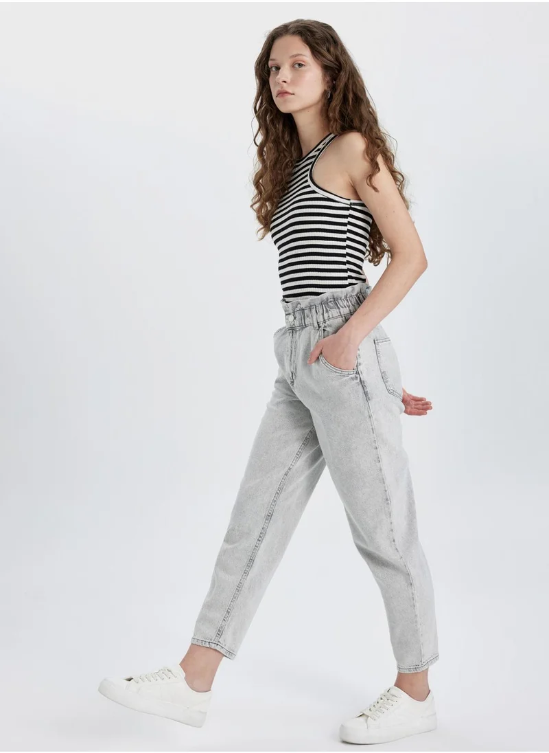 ديفاكتو Paperbag Fit High Waist Jeans