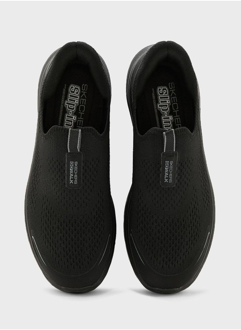 SKECHERS - Go Walk 7 - Image 1