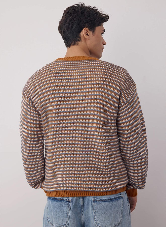 trendyol سويت شيرت جكار بقلنسوة على شكل جمل - Image 4