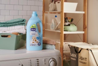 Chicco Sweet Talcum Softener, 1.5 Liters - view 3