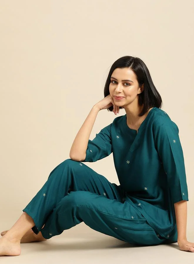 تايك تو طقم بيجاما من بنطال وبلوزة بأكمام 3/4