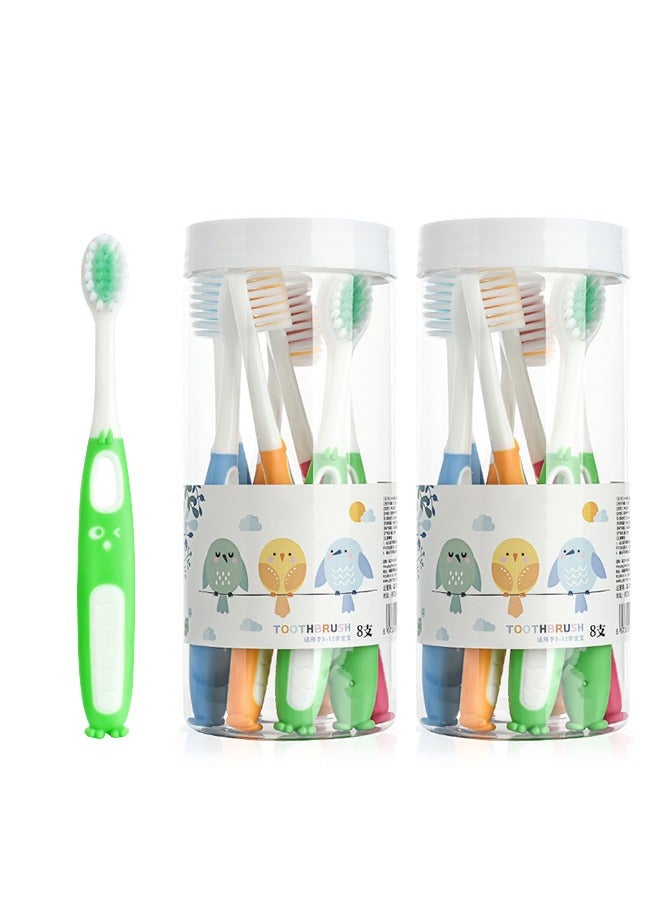 8 فرش أسنان أطفال كرتونية 3-12 سنة - شعيرات ناعمة لحماية اللثة، مقابض مريحة ومانعة للانزلاق، رؤوس متينة - Image 1