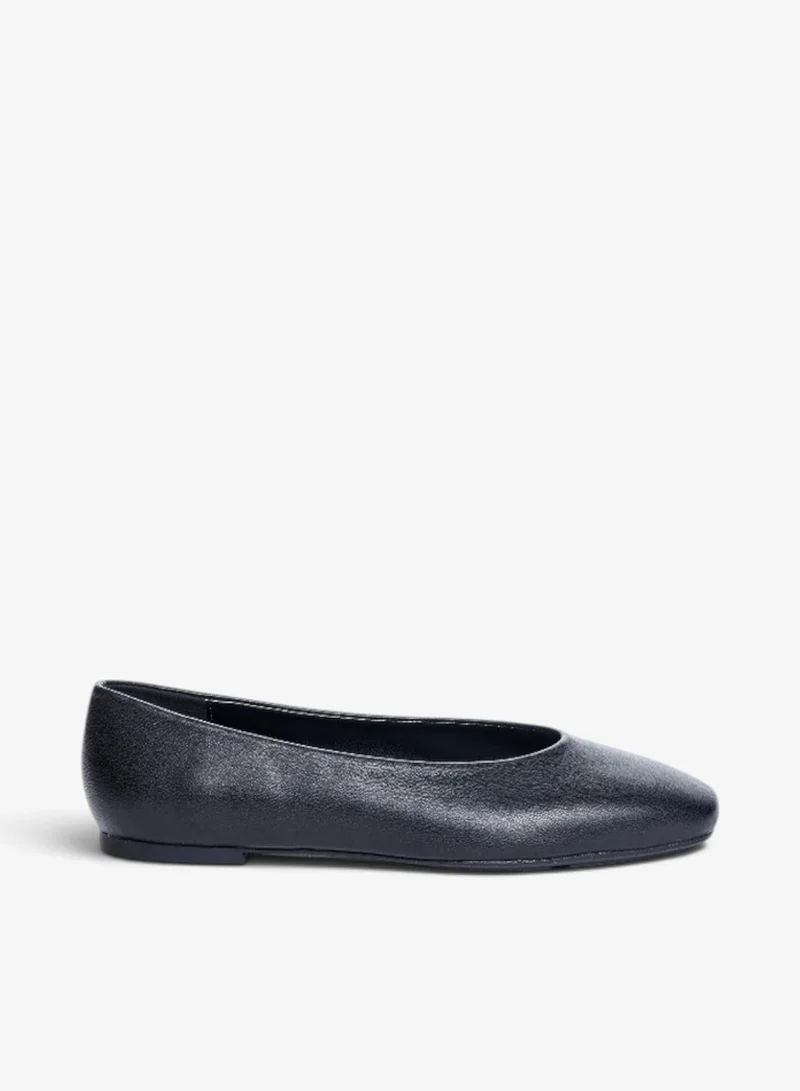 Bata Minimalist Flat Shoes