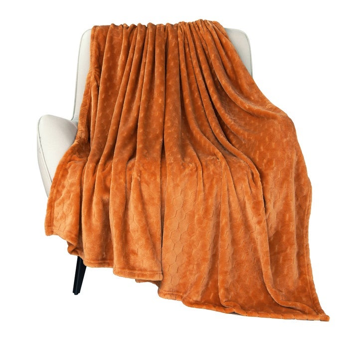 FLEECE BLANKET SUPER SOFT COZY THROW BLANKET 50 X 60 LIGHTWEIGHT FUZZY COMFY TEXTURED FLANNEL BLANKET WARM PLUSH THROW BLANKETS FOR COUCH SOFA BED PUMPKIN