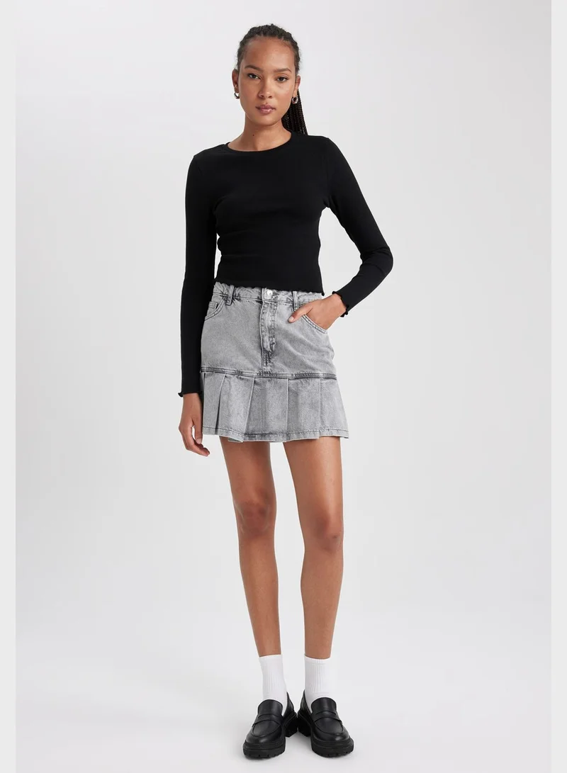 DeFacto Fitted Crew Neck Long Sleeve T-Shirt