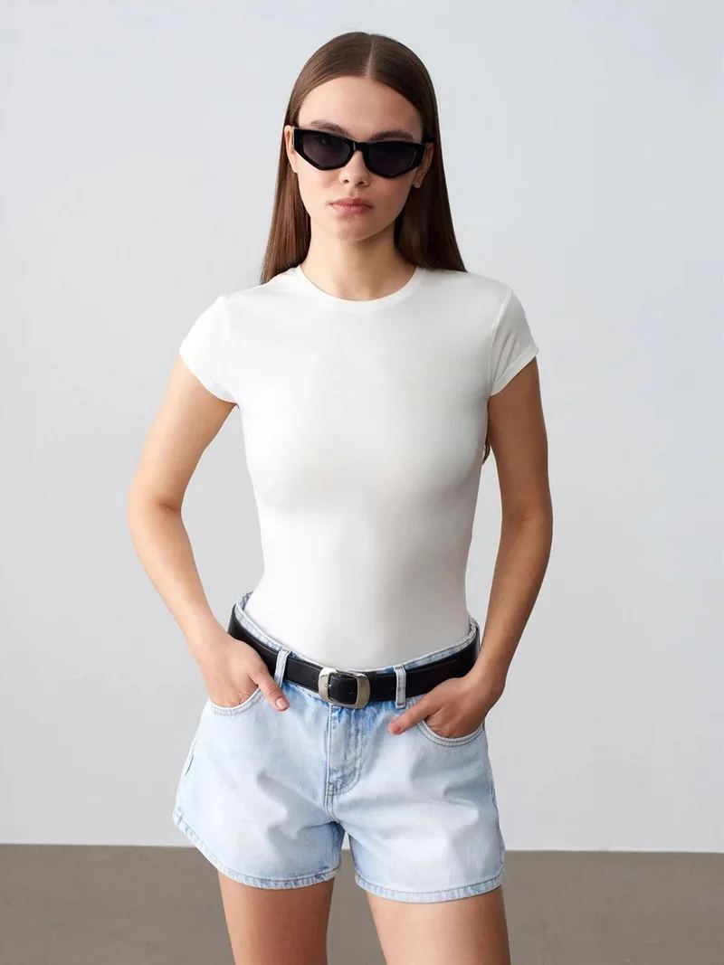 ديلفين DILVIN High-waist Cotton Denim Shorts