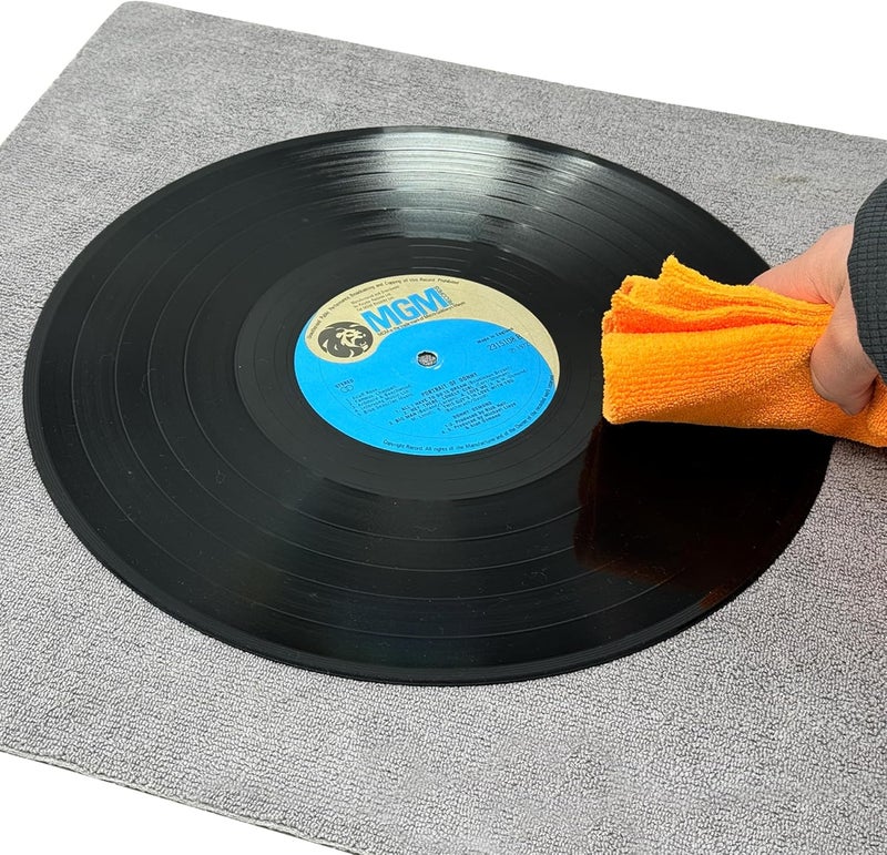 Towelogy® 2pcs Anti-Static Vinyl Cleaning Kit - Lint Free, Soft Microfiber Cloths for Record Care - Image 4