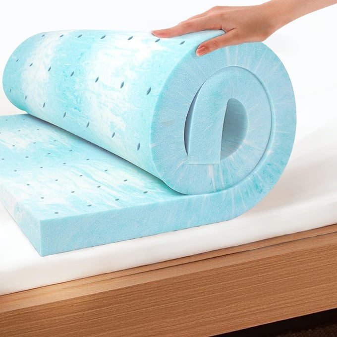 EGO TOPPER 3 INCH QUEEN MEMORY FOAM MATTRESS TOPPER GEL FOAM MATTRESS TOPPER FOR PRESSURE RELIEF VENTILATED DESIGN BED TOPPER IN A BOX CERTIPURUS CERTIFIED 6080 MEDIUM