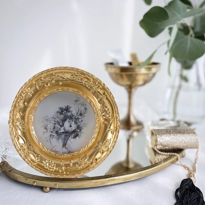 SIKOO 3x3 Small Vintage Picture Frames Antique Gold Round Picture Frame Tabletop and Wall Mount Display Vintage Wall Decor Retro Home Decor - Image 3
