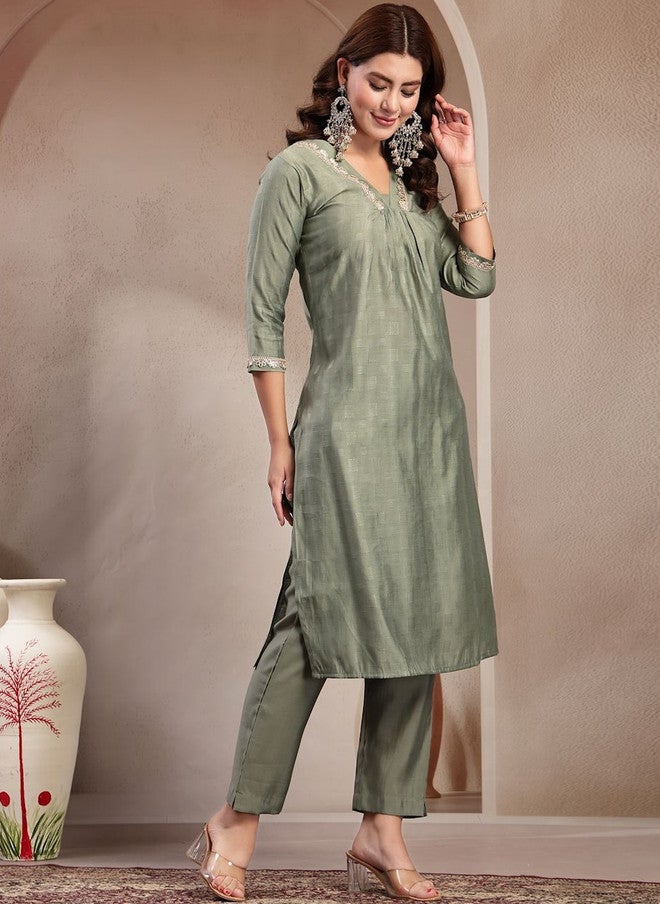 Indibelle Geometric Woven Design V-Neck Gotta Patti Straight Kurta With Trouser - Image 4