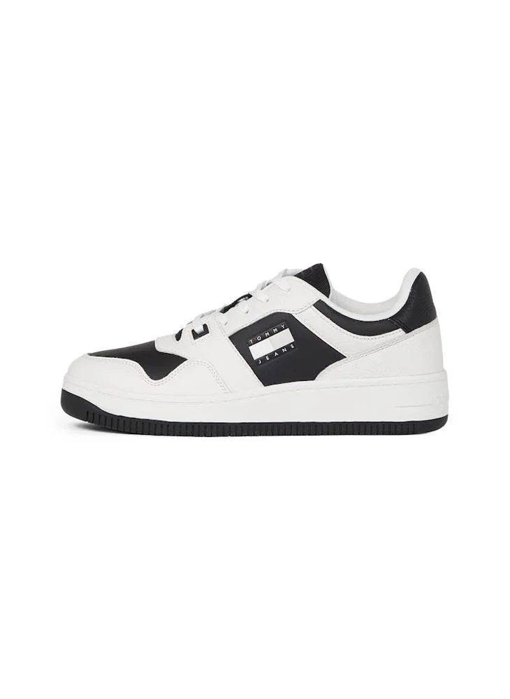 تومي جينز Cupsole Low Top Sneakers