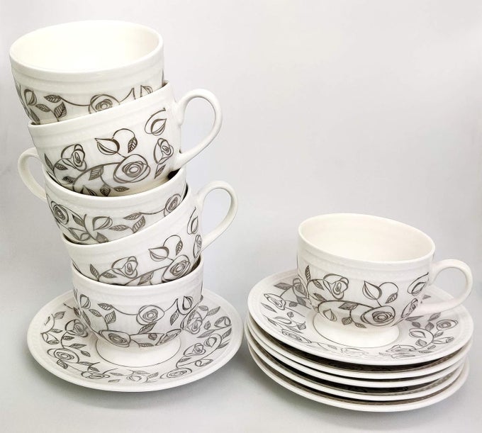 DANDY LINES BONE CHINA CROWN TEA SET PLATINUM CARPET SILVER PACK OF 18