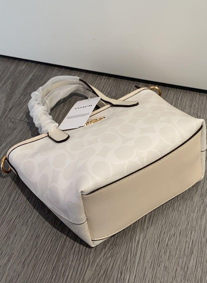حقيبة توت صغيرة من Coach City