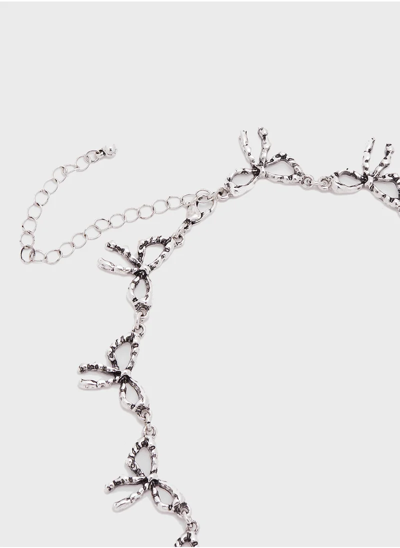 Ginger Bow Necklace In Antique Finish
