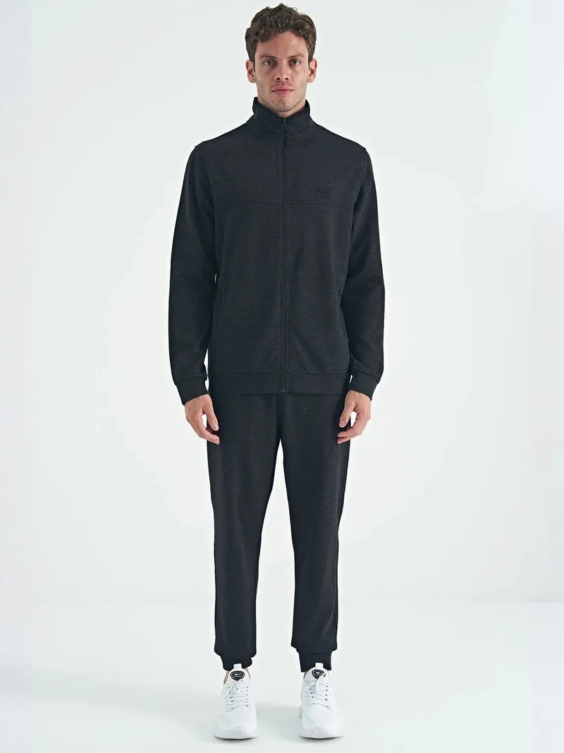 تومي لايف TOMMY Men's Fleece Sweatshirt And Pants Set