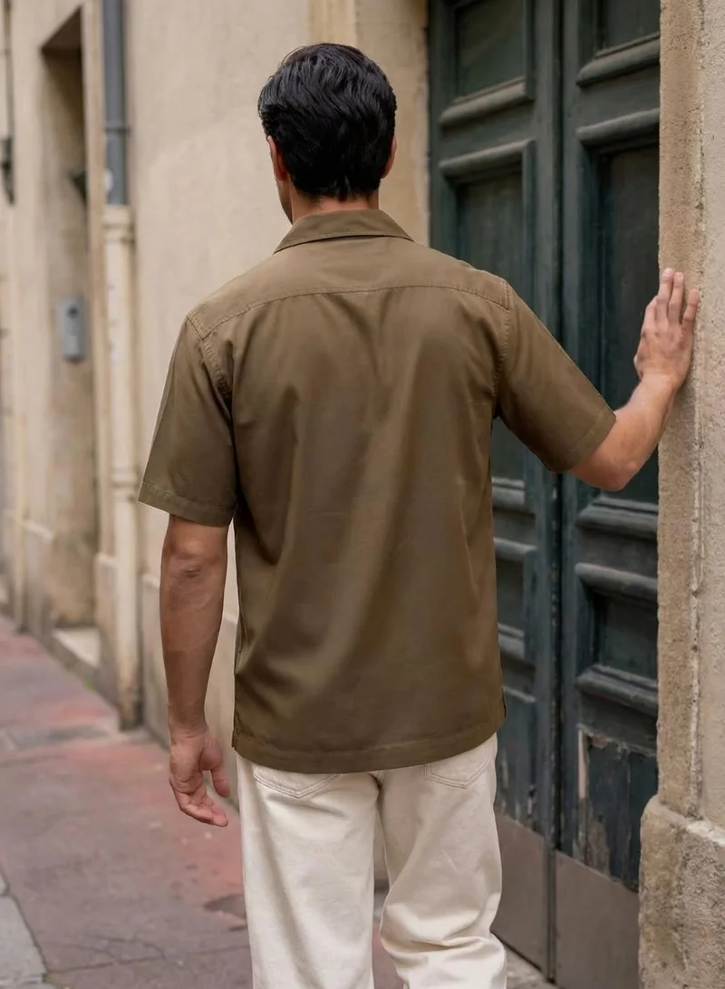 Dennis Lingo Men Dark Brown Cotton Solid Print Button Down Boxy Shirt