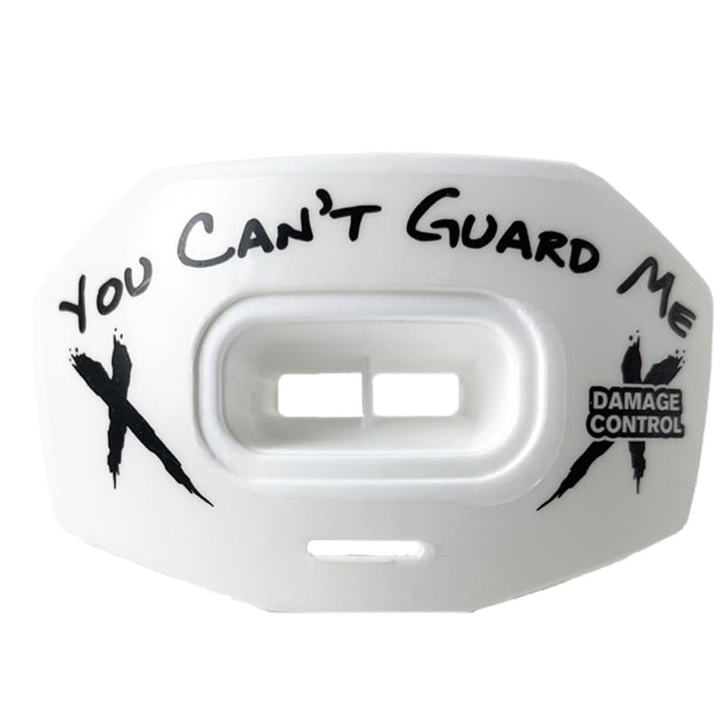 DAMAGE CONTROL حارس الفم لكرة القدم DAMAGE CONTROL للشباب قابل للتنفس بدون غليان لحماية الشفاه والأسنان يعمل مع التقويم يشمل حزام الخوذة ملحقات معدات الرياضة