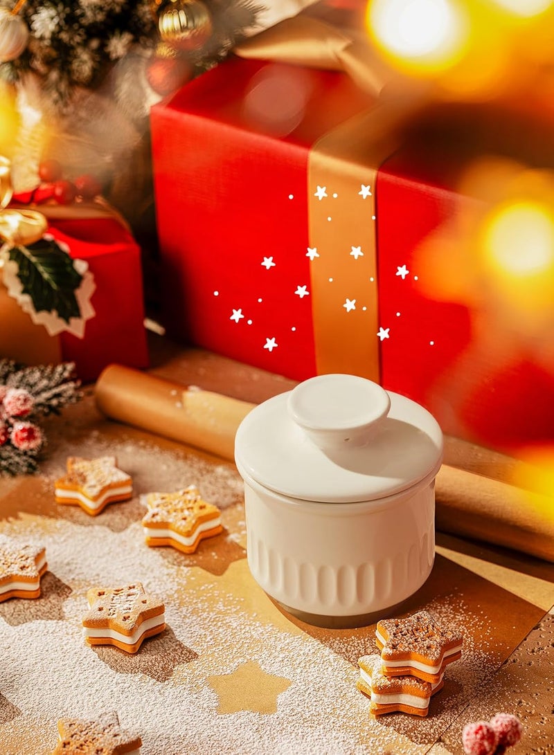 Sweese وعاء زبدة فرنسي مزخرف مع ماء، حافظة زبدة خزفية مع غطاء للكونتر، طبق زبدة أبيض عتيق وأصفر، آمن في غسالة الصحون والميكروويف - Image 2