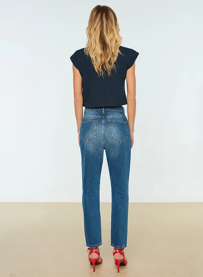 صفقة trendyol Ripped Straight Fit Jeans على Noon EG
