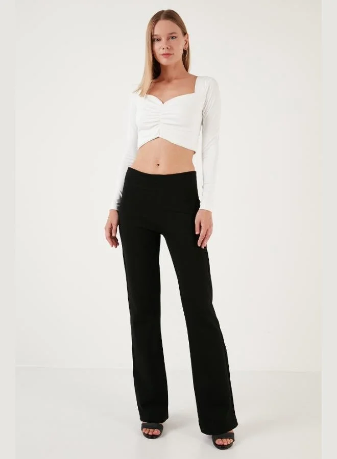 ليلا بلوزة قصيرة نسائية بياقة على شكل قلب وكسرات أمامية من ليلا