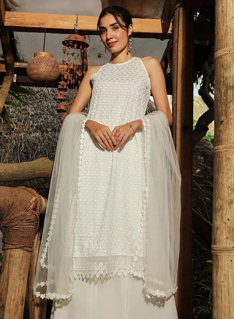  قصة Women's Daisy White Flora Frill Kurta Set