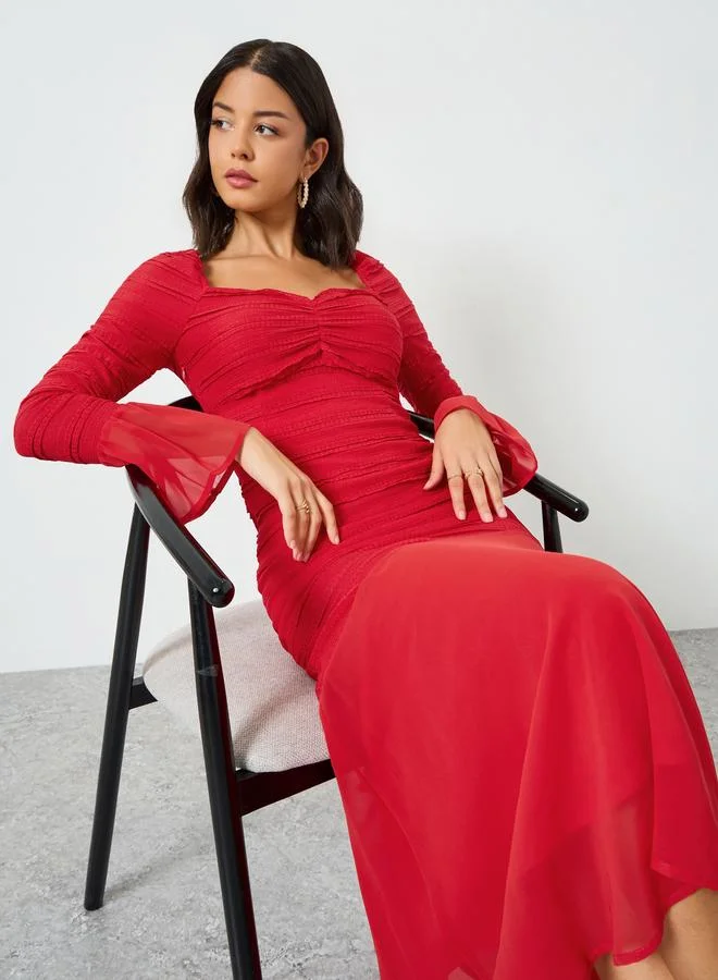Styli  Styli Red Textured Sweetheart Neck Midi Dress for Women | Best Price UAE