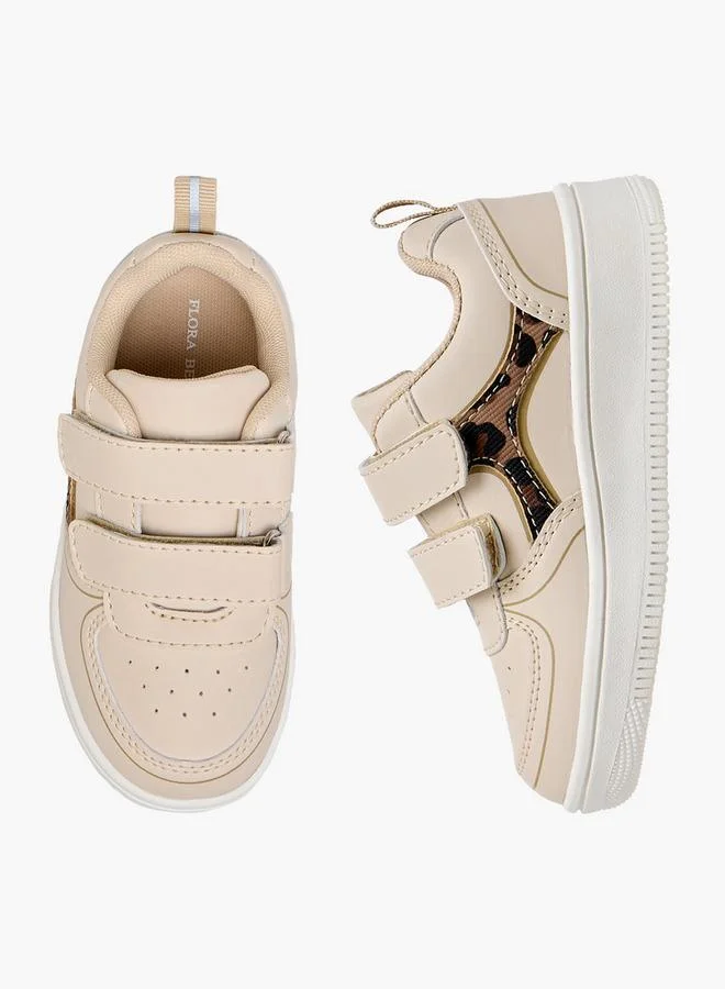 فلورا بيلا من شو إكسبرس سنيكرز بناتي بألواح وإغلاق بشريط لاصق