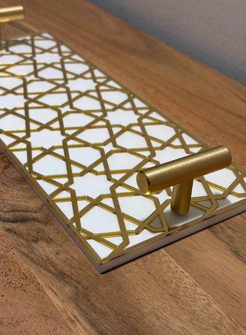 لوحة صينية تقديم من الأكريليك بتصميم مزخرف ومقابض معدنية ذهبية اللون - Image 4