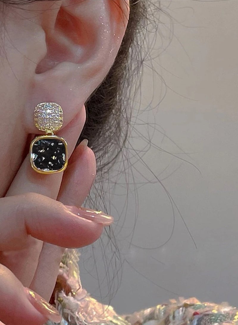 إيكوال حلق اذن نسائي بتصميم عصري وعالي الجودة مرصع بالزركون - Image 1