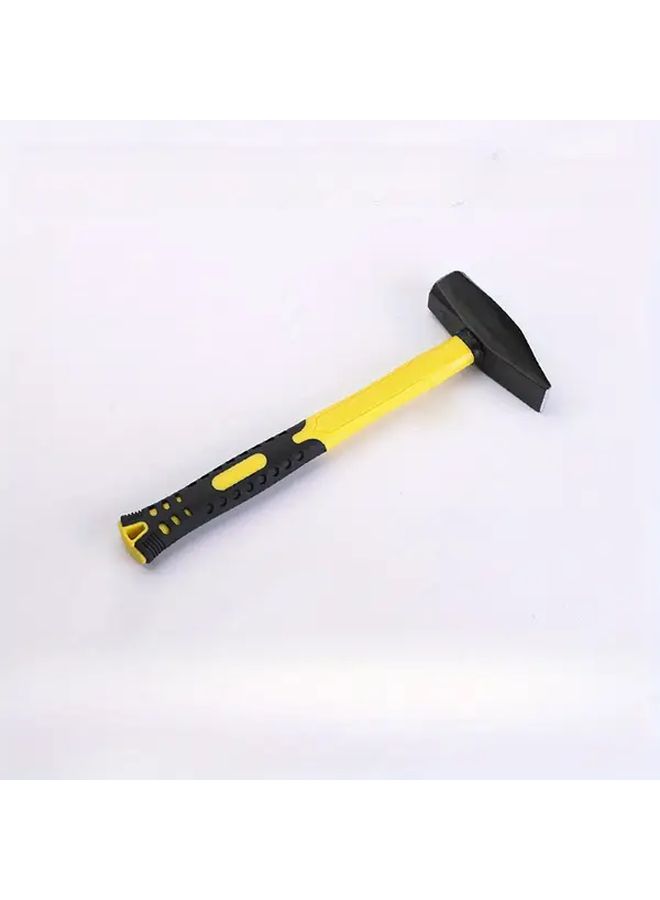 Flat Head Hammer With Ergonomic Plastic Coated Handle Durable Metal Construction 1pc - Image 2