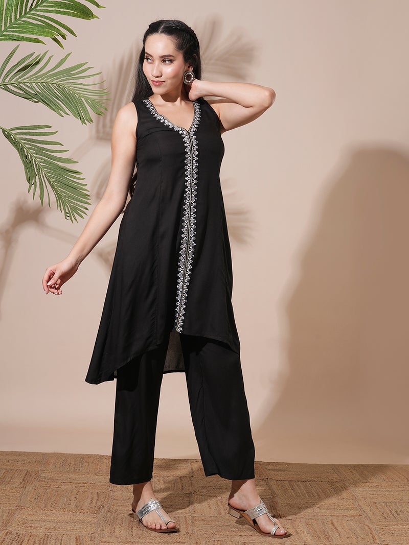 globus Globus Women V-Neck Embroidered & Mirror Work High-Low Hem A-Line Kurta & Trousers - Image 2
