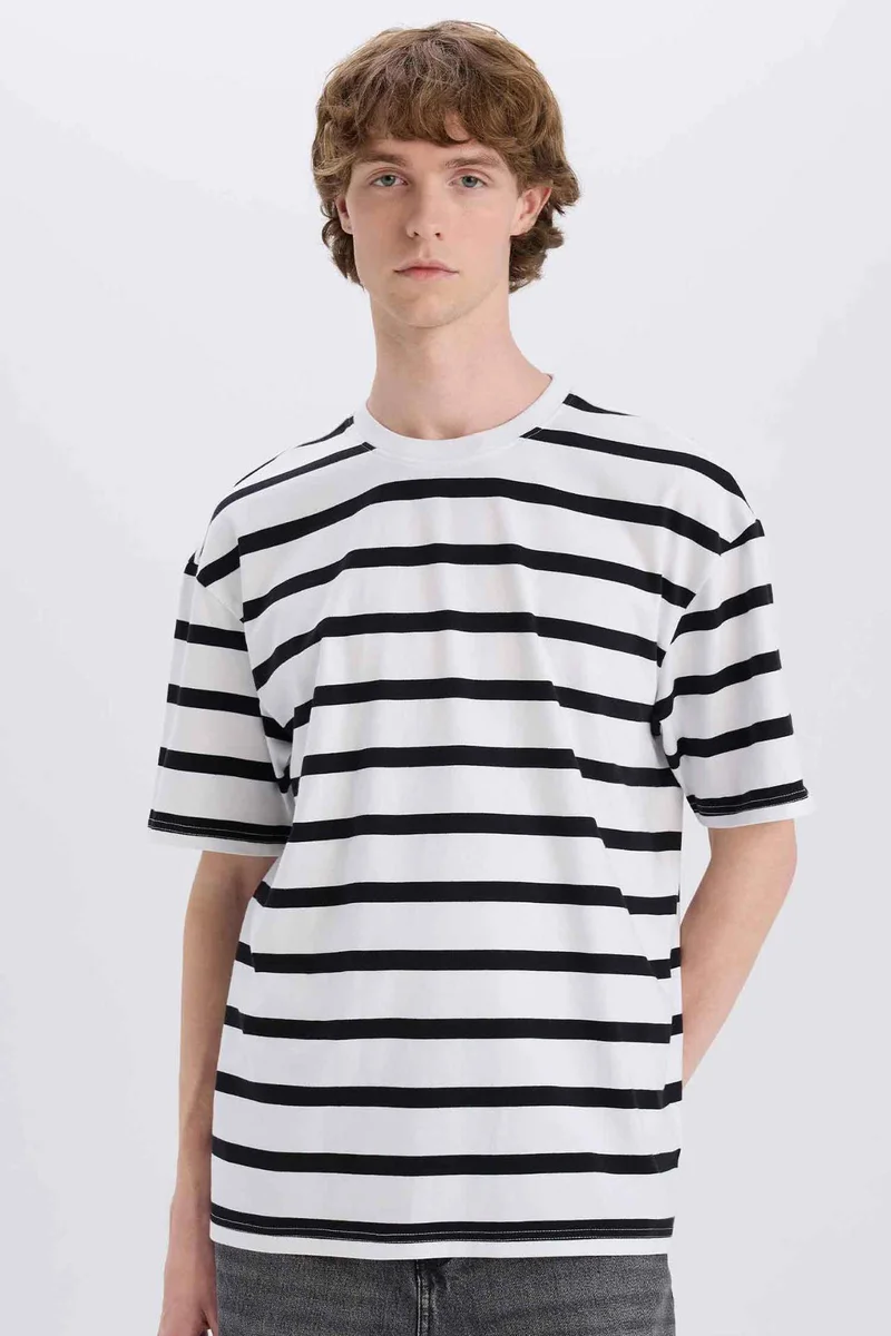 ديفاكتو Cotton Boxy Fit Crew Neck Striped T-Shirt