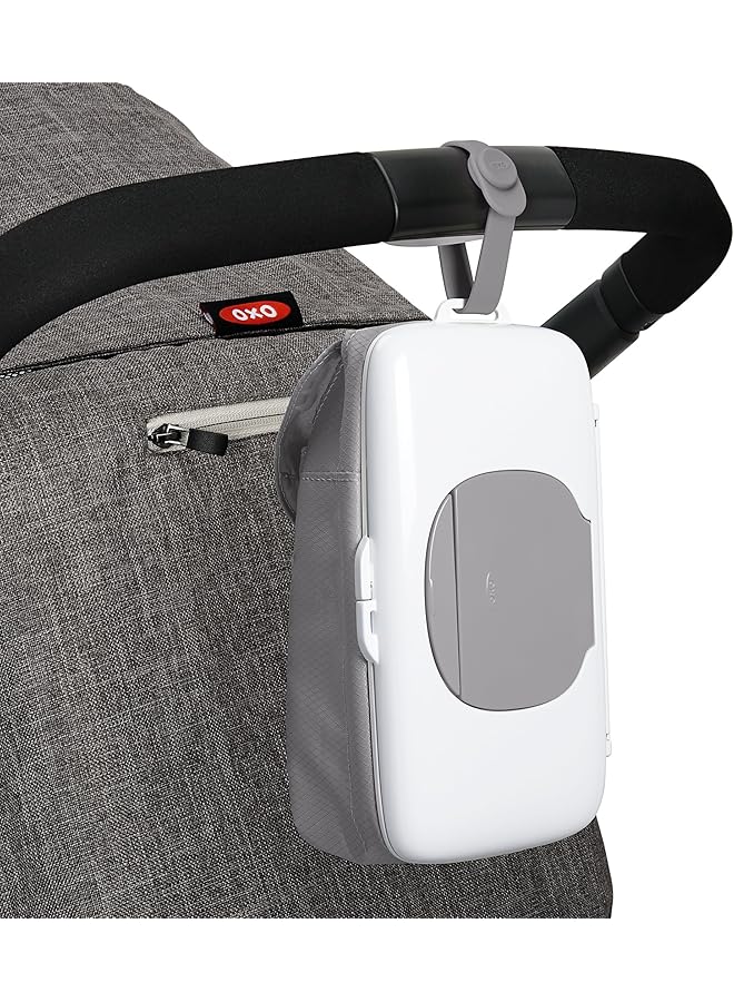أوكسو موزع مناديل Tot On The Go مع حقيبة حفاضات باللون الرمادي - Image 3