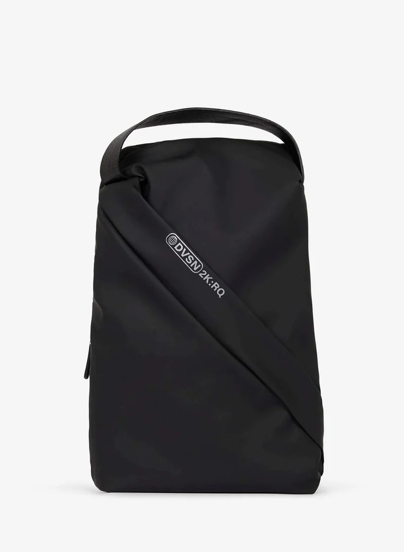 ديفاكتو Man Faux Leather Crossbody Bag