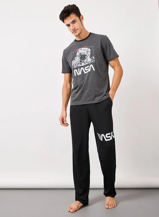 ستايلي NASA Graphic Print T-Shirt & Straight Pyjama Set