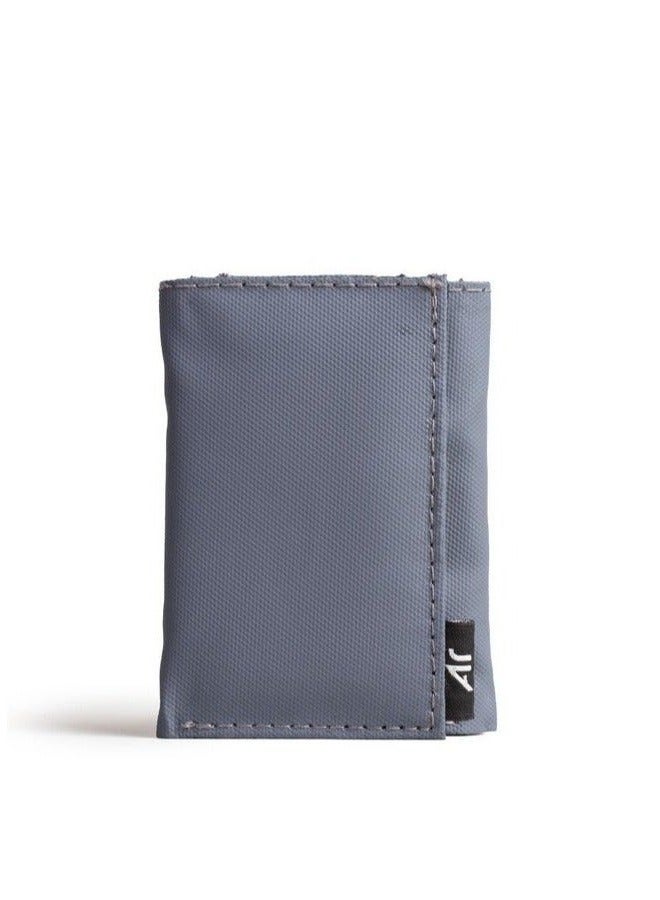 ايه ار سابلاي Ar Tri Wallet من Arij Bags | محفظة قماش مقاوم للمياه، تصميم ثلاثي الطي، 7 جيوب للكروت، جيب للنقود، حماية RFID، تصميم عملي للاستخدام اليومي (رمادي) - Image 1