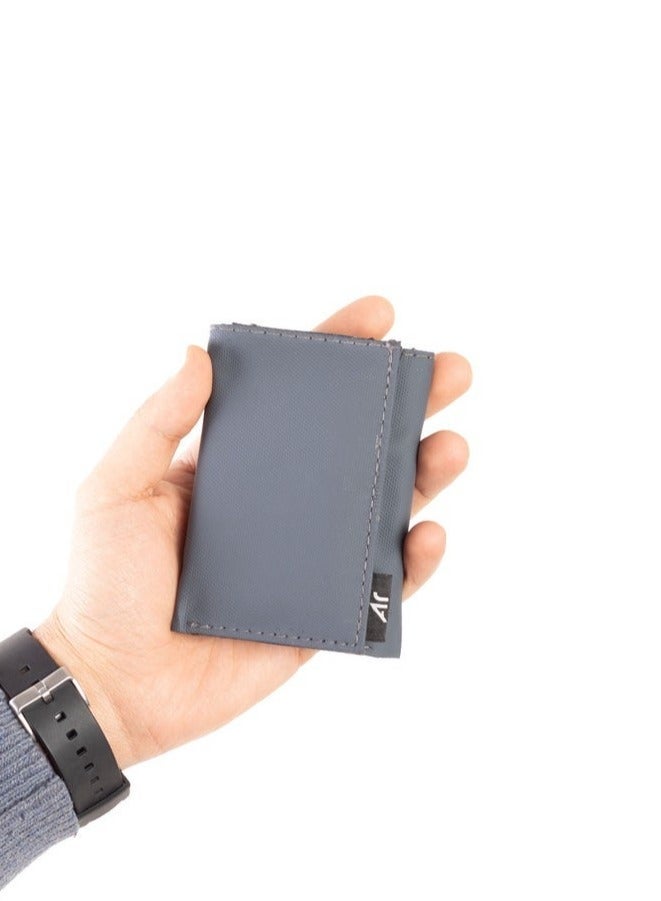 ايه ار سابلاي Ar Tri Wallet من Arij Bags | محفظة قماش مقاوم للمياه، تصميم ثلاثي الطي، 7 جيوب للكروت، جيب للنقود، حماية RFID، تصميم عملي للاستخدام اليومي (رمادي) - Image 5