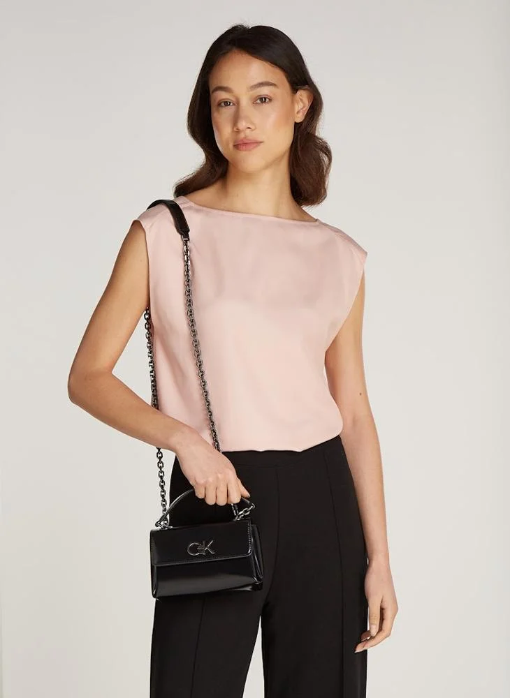 كالفن كلاين Narrow Strap Crossbody