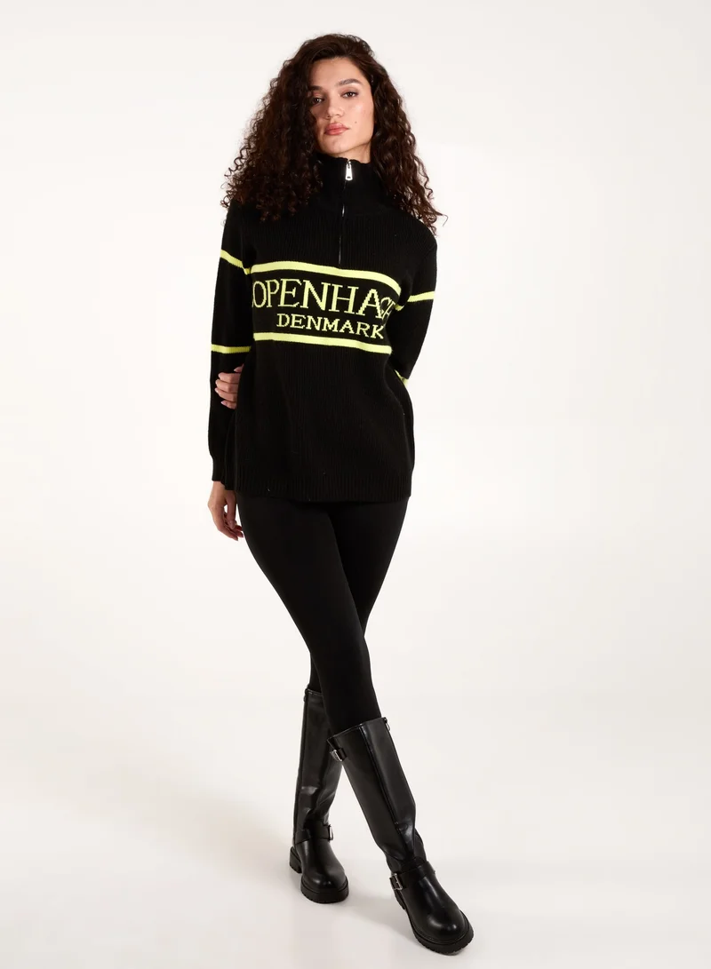 بلو فانيلا كنزة بسحاب وشعار