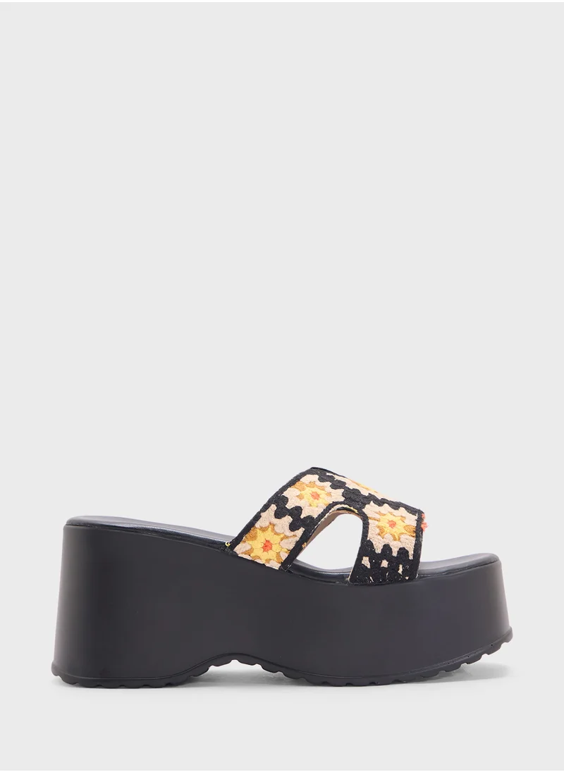 OZZO Wedged Floral Sandal