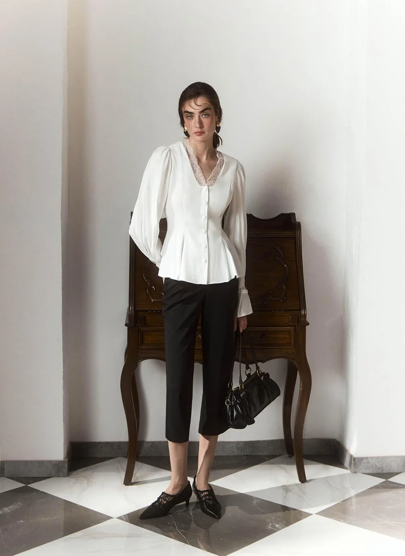 Lichi  Fitted blouse with voluminous sleeves and lace for Women | Best Price UAE