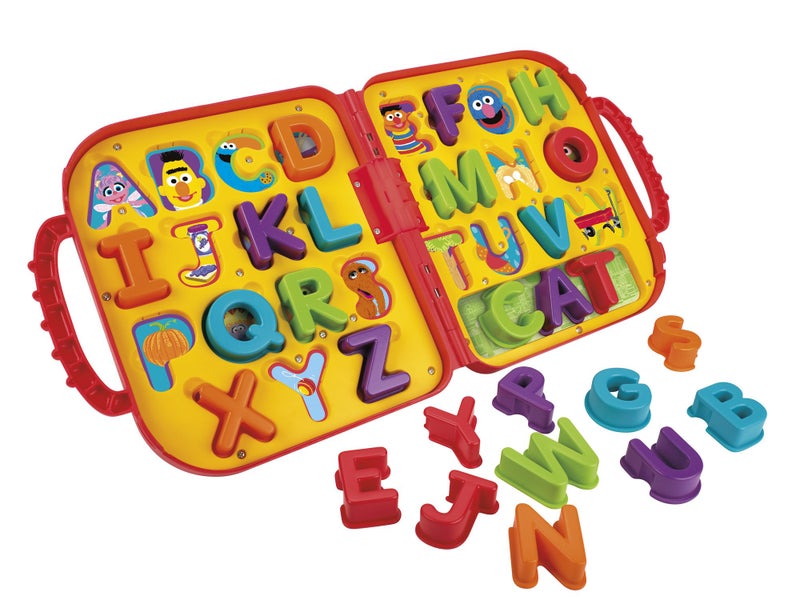 PLAYSKOOL Sesame Street Elmo's On The Go Letters, 24 x 36 Inch - Image 3