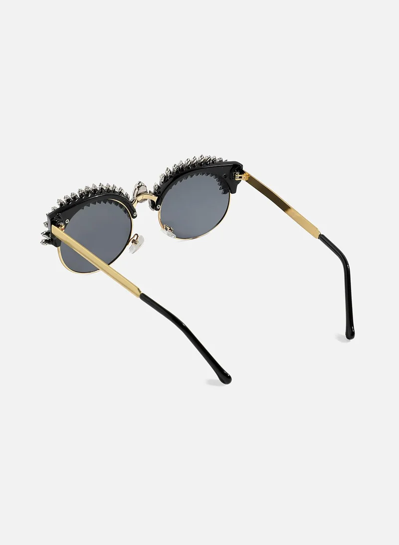 SOHI Radiant Style: Embellished Artificial Sunglass Jewellery