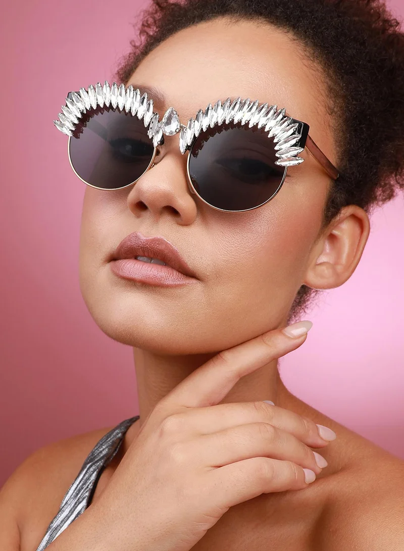 SOHI Radiant Style: Embellished Artificial Sunglass Jewellery