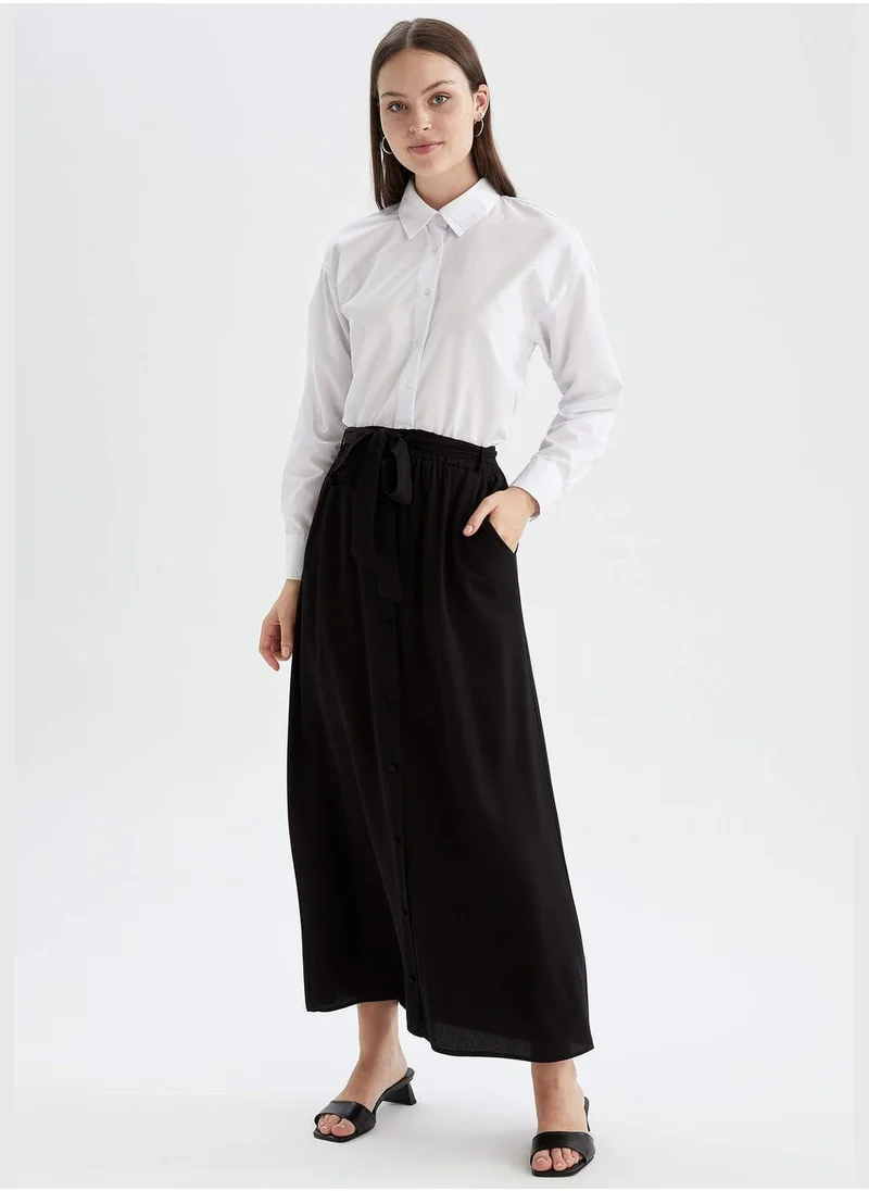 ديفاكتو Woman Regular Fit Woven Skirt