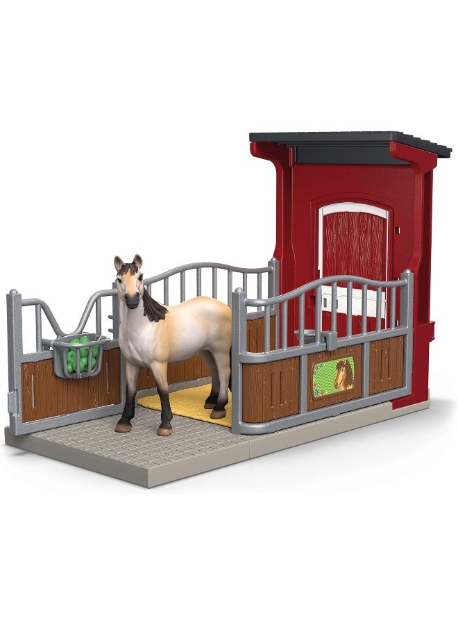 schleich 42724 Pony Box with Mustang Mare, Farm World Playset, 19 Pieces - Image 1