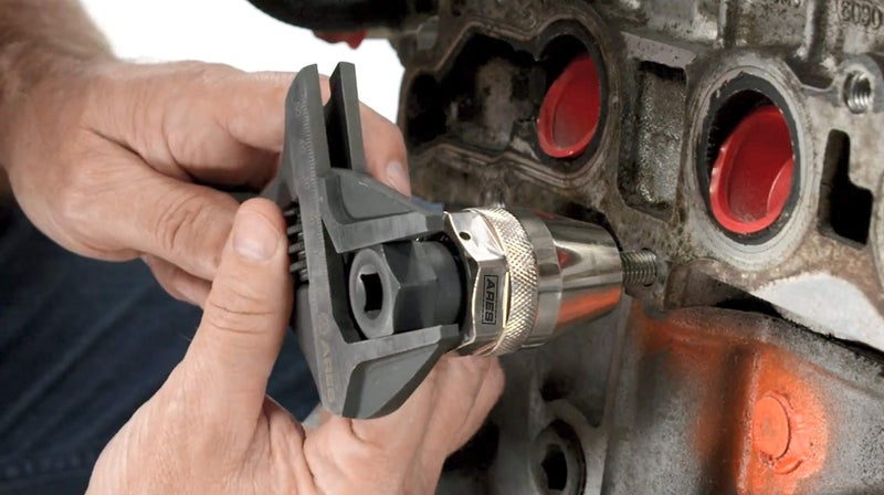 ARES ARES 70016 - Damaged Bolt and Stud Extractor Tool - Grips and Removes 1/4-Inch to 1/2-Inch Studs - Ideal for Broken, Rounded Off, Painted Over, and Rusted Tight Bolts  - Image 4