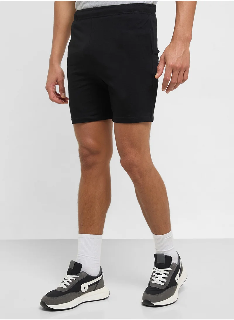 سفنتي فايف بيسيكس Casual Shorts