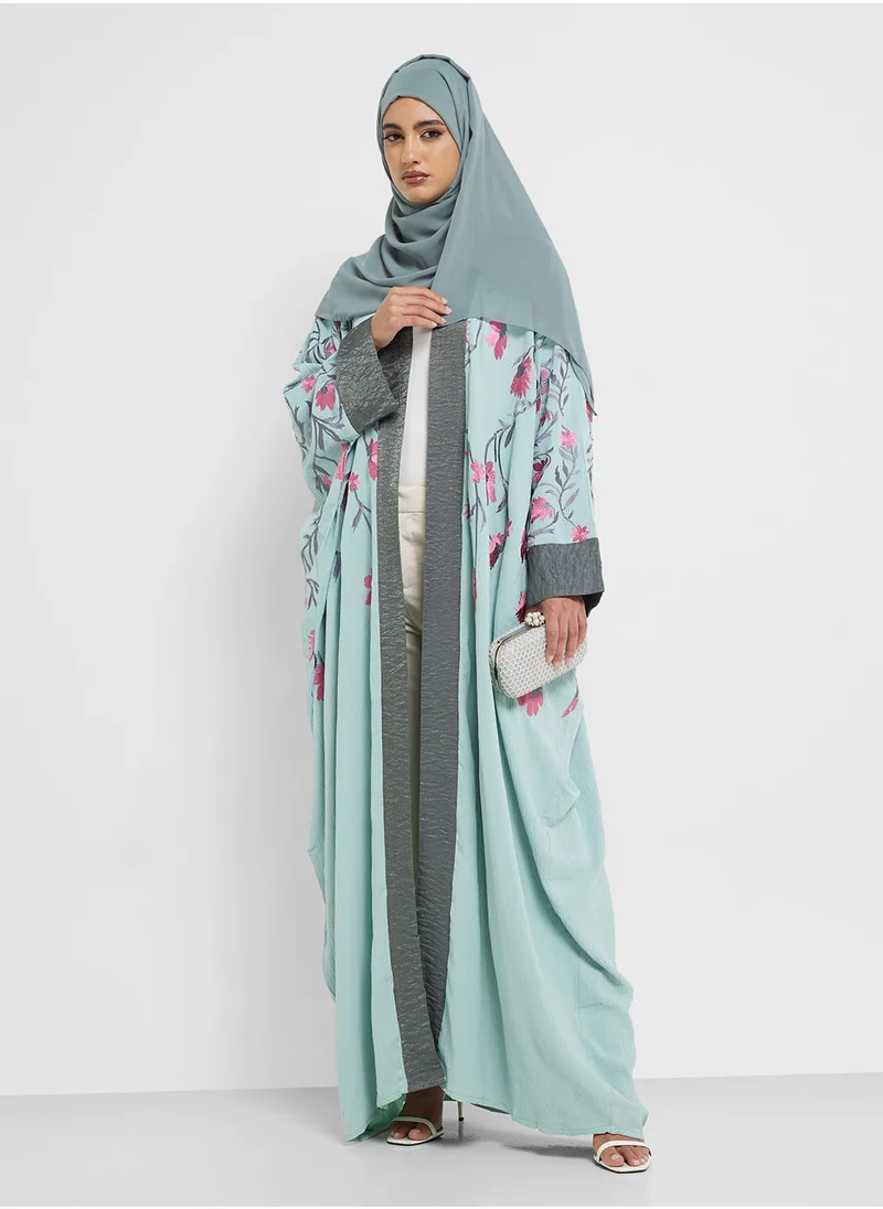 hayas closet Printed Flared Sleeve Abaya